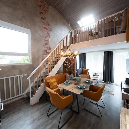 Appartement Vip Deluxe 107Qm Auf Zwei Etagen 1 Dopplezimmer Eg 1 Doppelzimmer Auf Der Galerie Sowie 2 Badezimmer Und Komplette Kueche Mit Mikrowelle Und Backofen Ideal Fuer 1 Bis 6 Gaeste Direkter Blick Auf Garten Und Bergblick Alles Nur Nicht 0815 à Schliersee Extérieur photo