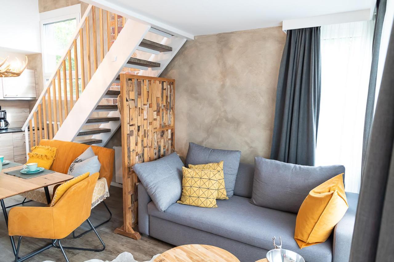 Appartement Vip Deluxe 107Qm Auf Zwei Etagen 1 Dopplezimmer Eg 1 Doppelzimmer Auf Der Galerie Sowie 2 Badezimmer Und Komplette Kueche Mit Mikrowelle Und Backofen Ideal Fuer 1 Bis 6 Gaeste Direkter Blick Auf Garten Und Bergblick Alles Nur Nicht 0815 à Schliersee Extérieur photo
