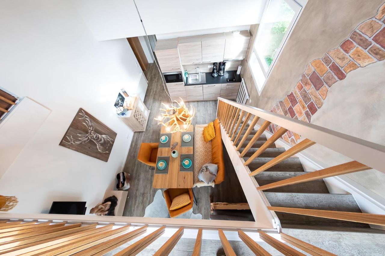 Appartement Vip Deluxe 107Qm Auf Zwei Etagen 1 Dopplezimmer Eg 1 Doppelzimmer Auf Der Galerie Sowie 2 Badezimmer Und Komplette Kueche Mit Mikrowelle Und Backofen Ideal Fuer 1 Bis 6 Gaeste Direkter Blick Auf Garten Und Bergblick Alles Nur Nicht 0815 à Schliersee Extérieur photo
