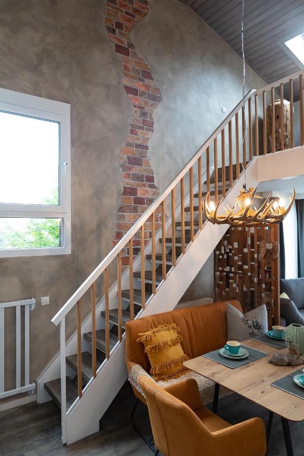 Appartement Vip Deluxe 107Qm Auf Zwei Etagen 1 Dopplezimmer Eg 1 Doppelzimmer Auf Der Galerie Sowie 2 Badezimmer Und Komplette Kueche Mit Mikrowelle Und Backofen Ideal Fuer 1 Bis 6 Gaeste Direkter Blick Auf Garten Und Bergblick Alles Nur Nicht 0815 à Schliersee Extérieur photo